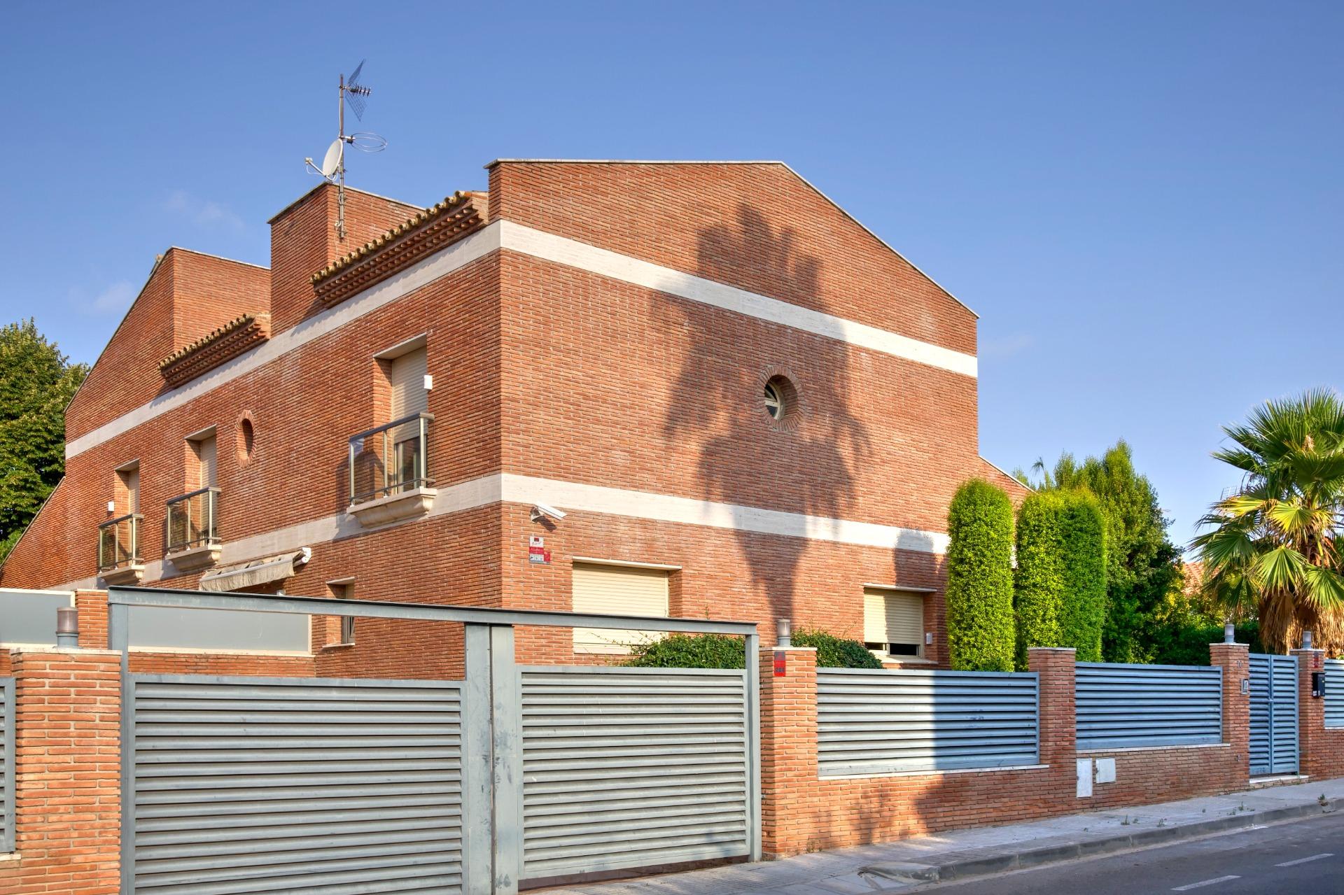 Exclusiva Villa de Autor en Vilafortuny: Arquitectura Patrim - foto 2