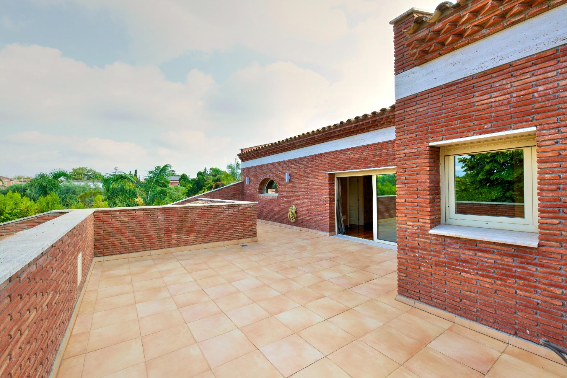 Exclusiva Villa de Autor en Vilafortuny: Arquitectura Patrim - foto 13