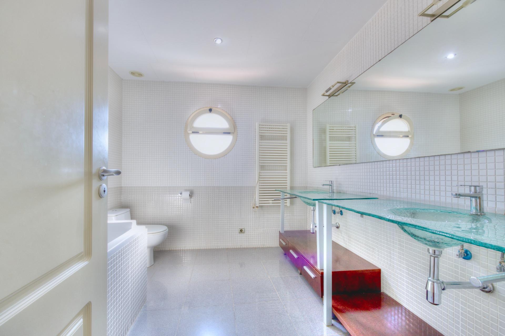 Exclusiva Villa de Autor en Vilafortuny: Arquitectura Patrim - foto 19