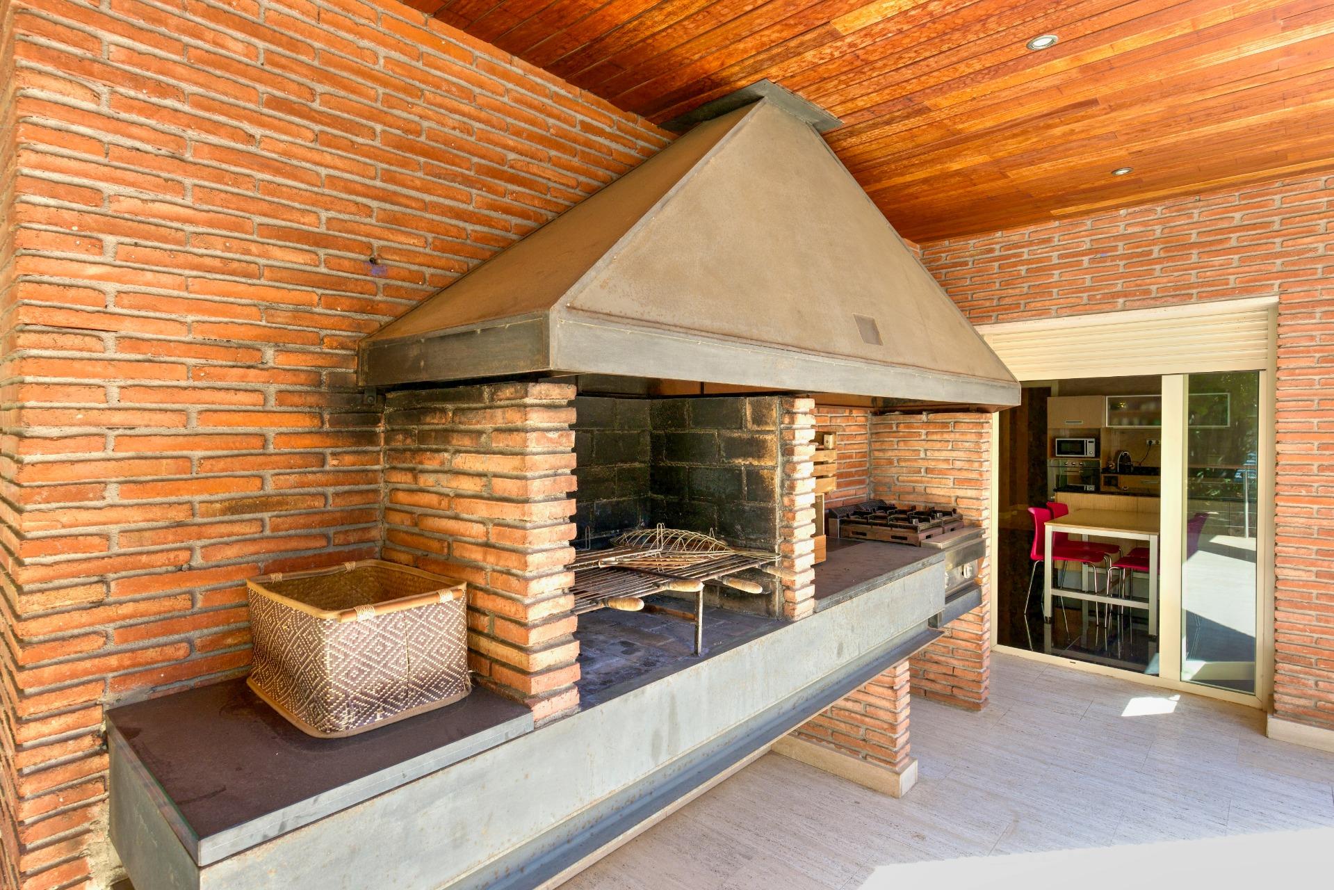 Exclusiva Villa de Autor en Vilafortuny: Arquitectura Patrim - foto 3