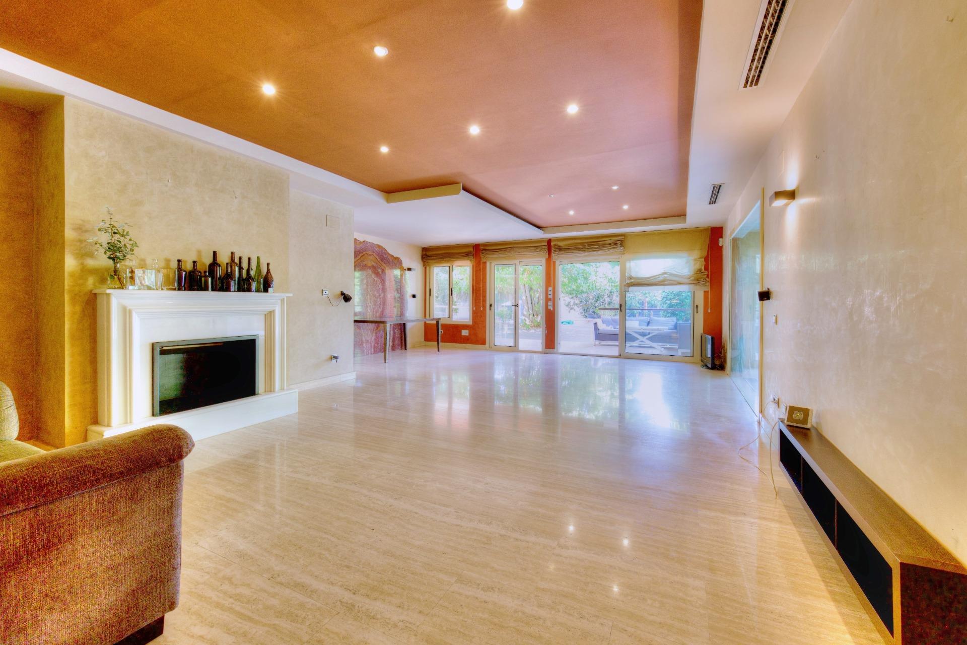 Exclusiva Villa de Autor en Vilafortuny: Arquitectura Patrim - foto 28