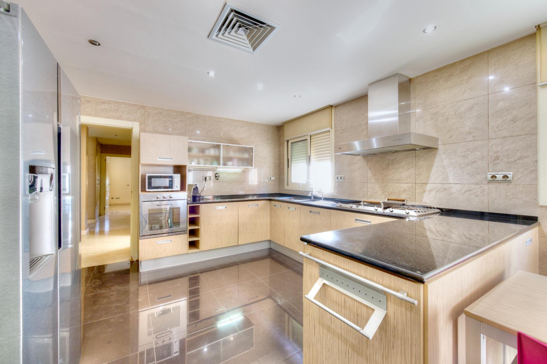 Exclusiva Villa de Autor en Vilafortuny: Arquitectura Patrim - foto 5