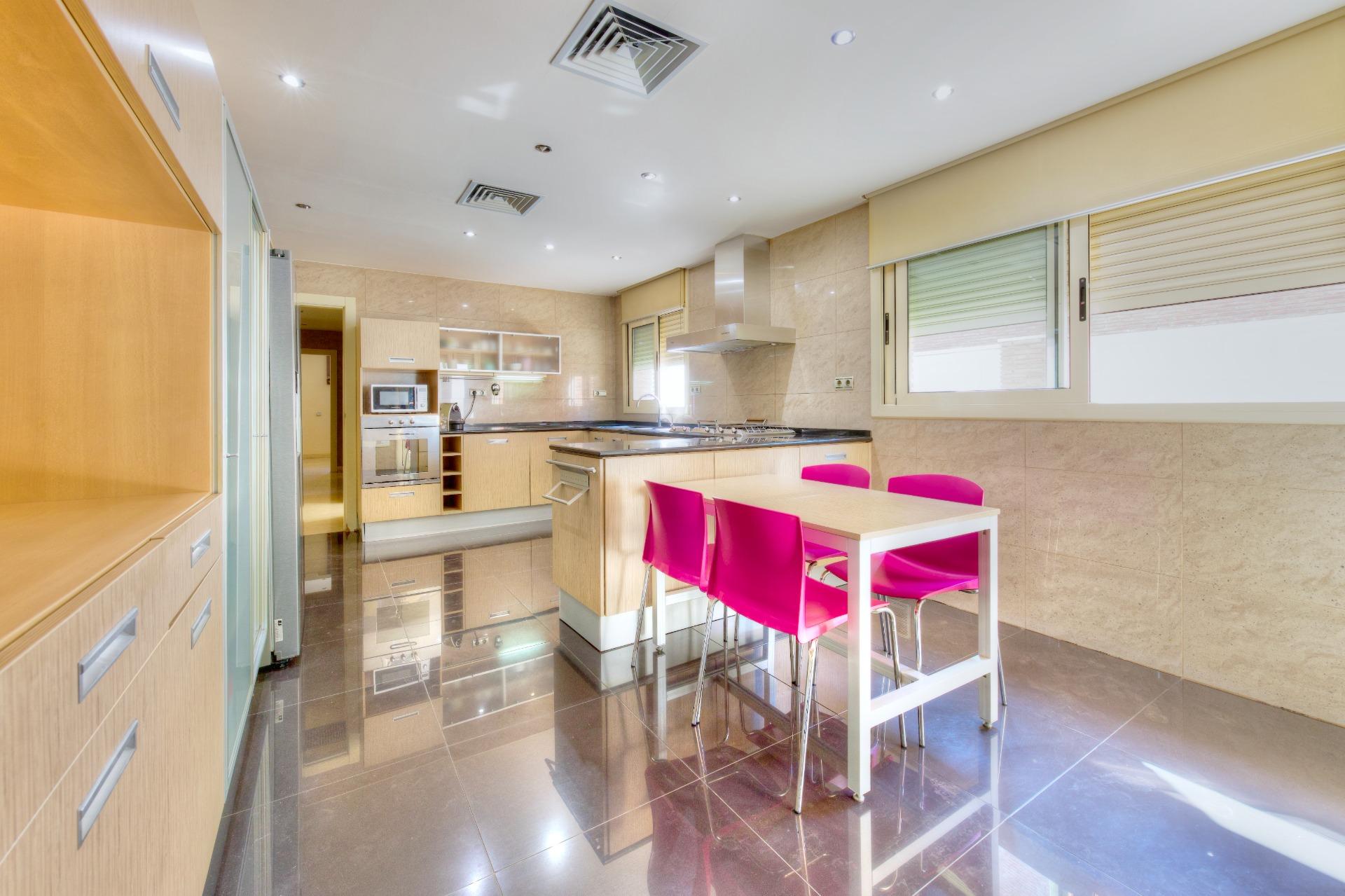 Exclusiva Villa de Autor en Vilafortuny: Arquitectura Patrim - foto 6
