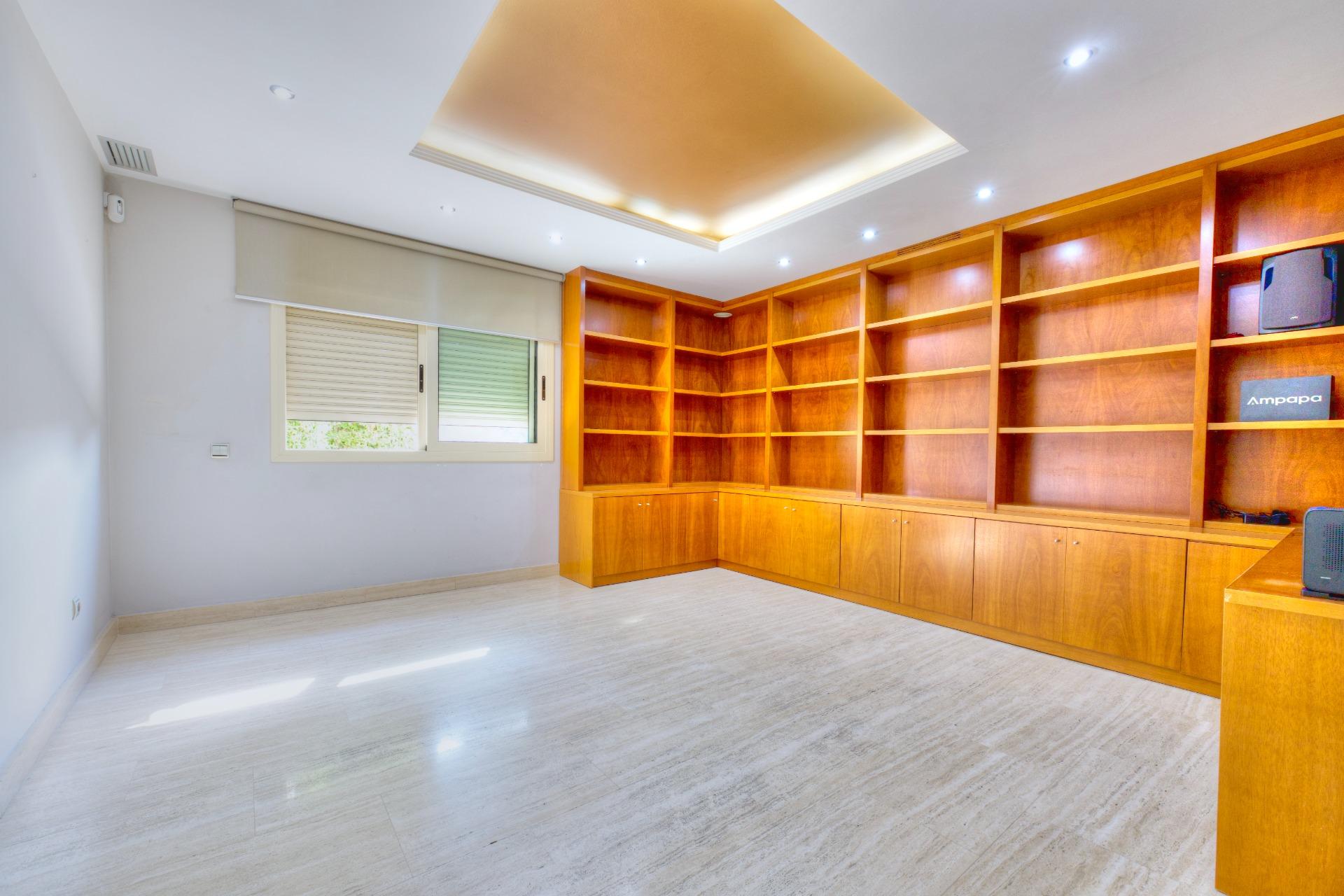 Exclusiva Villa de Autor en Vilafortuny: Arquitectura Patrim - foto 8