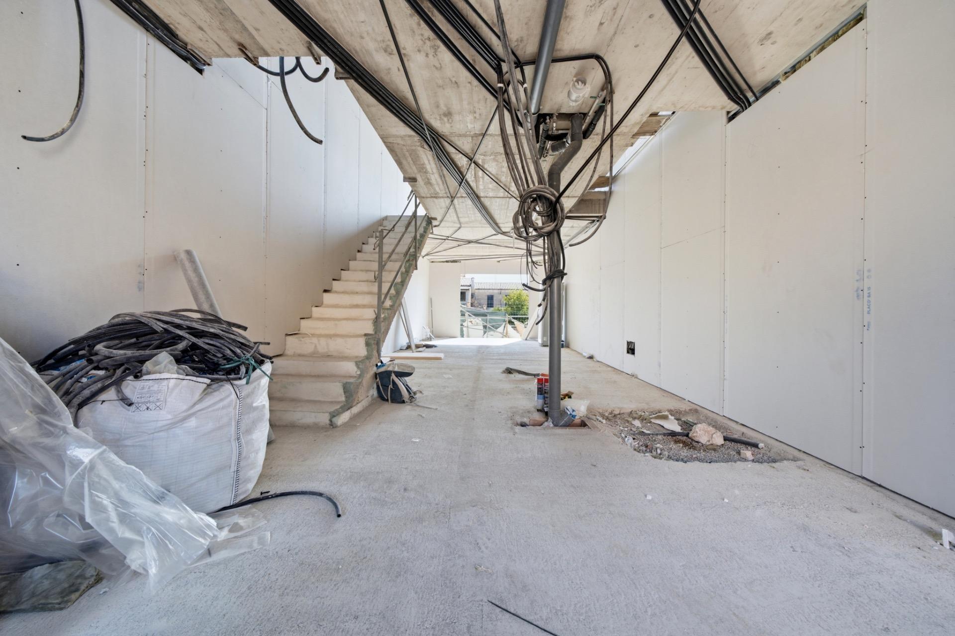ADOSADO DE OBRA NUEVA CON PISCINA EN VILAFRANCA - foto 14