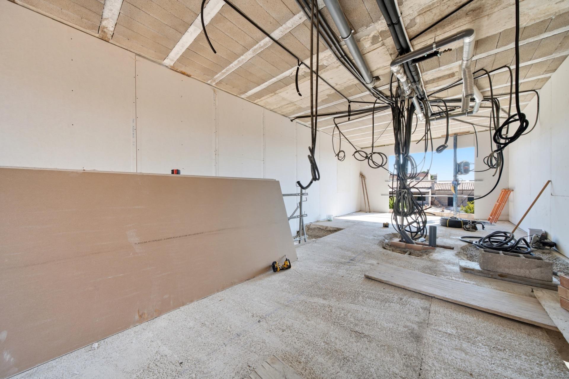 ADOSADO DE OBRA NUEVA CON PISCINA EN VILAFRANCA - foto 25