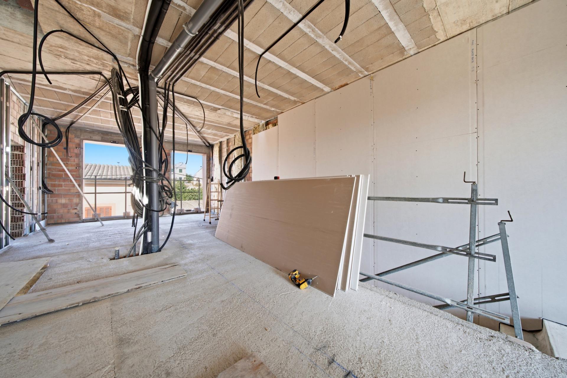 ADOSADO DE OBRA NUEVA CON PISCINA EN VILAFRANCA - foto 29