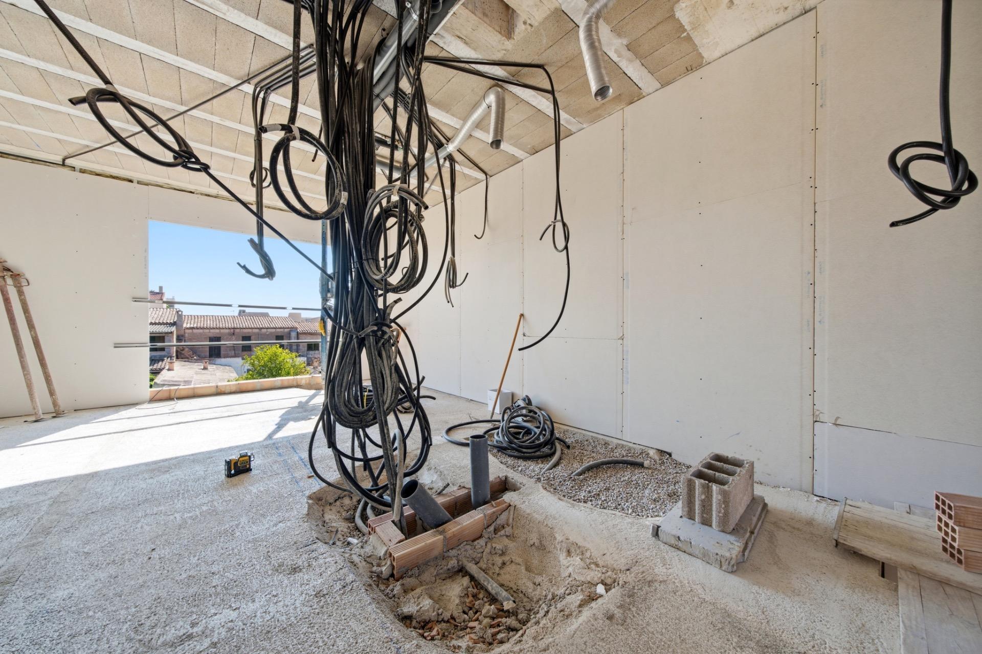 ADOSADO DE OBRA NUEVA CON PISCINA EN VILAFRANCA - foto 5