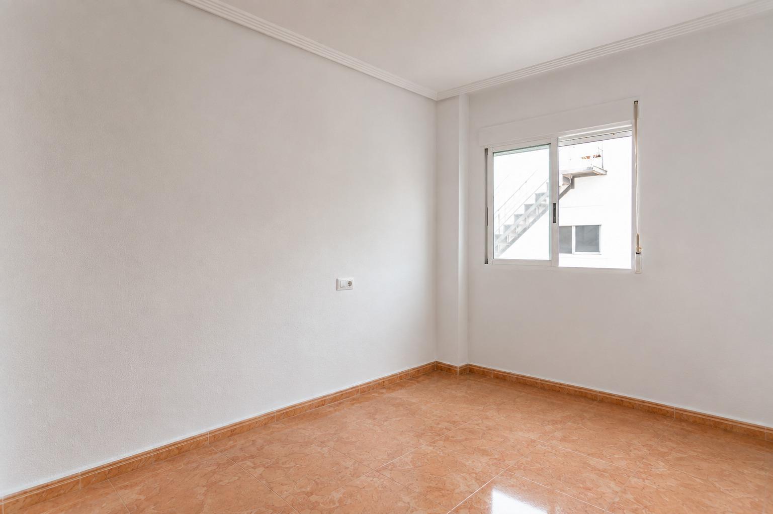 Bungalow planta alta de 2 hab con solárium privado y vistas  - foto 10