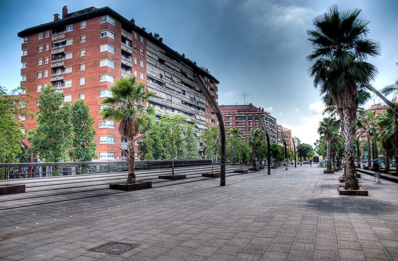 Espectacular piso reformado en les corts junto a l’illa diag - foto 2