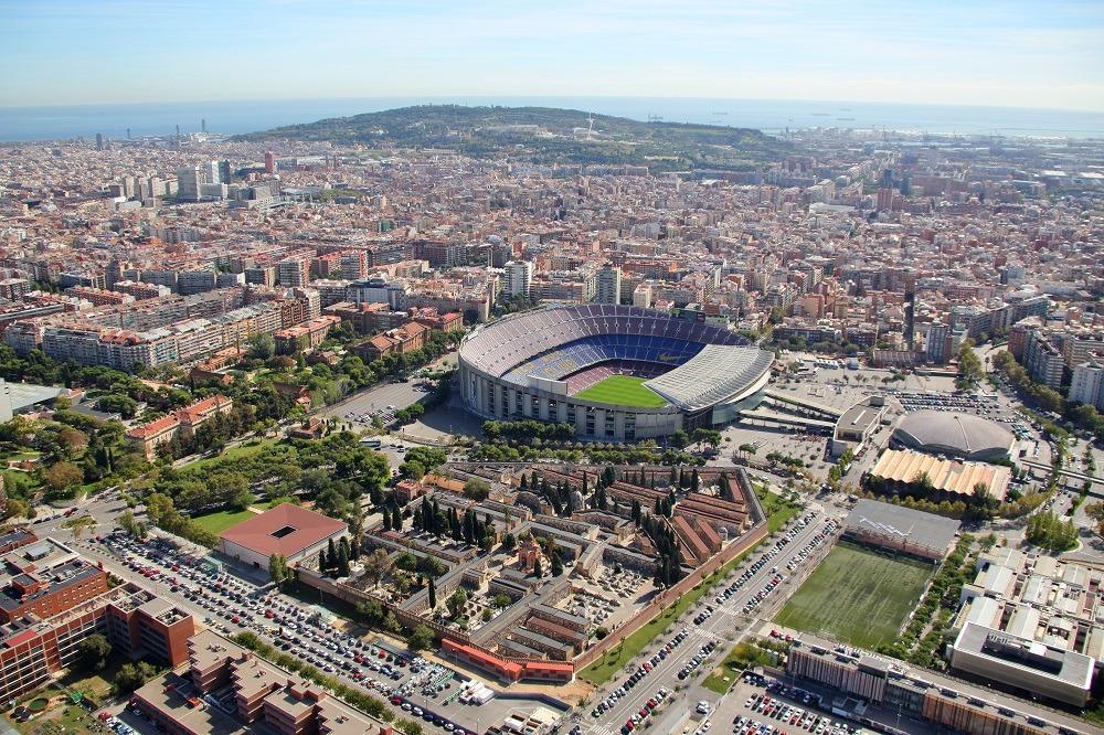 Espectacular piso reformado en les corts junto a l’illa diag - foto 3