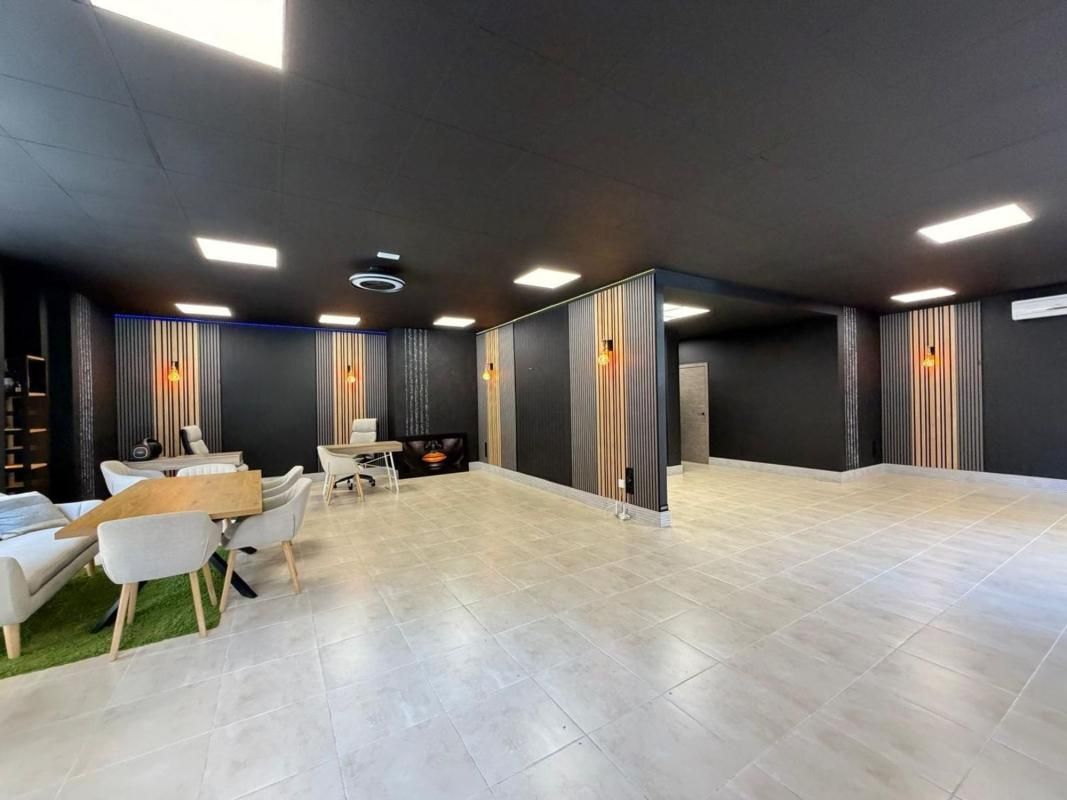 Local comercial 121m² en venta - Estacion de autobuses