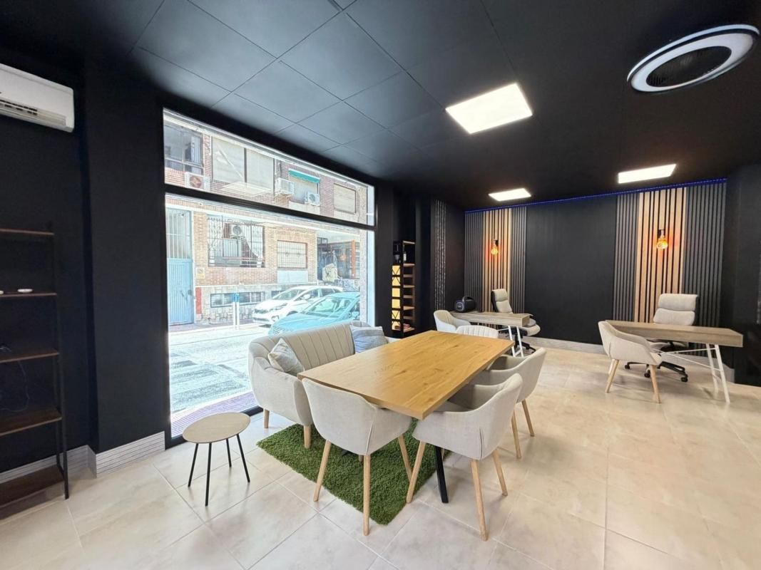 Local comercial 121m² en venta - Estacion de autobuses - foto 6