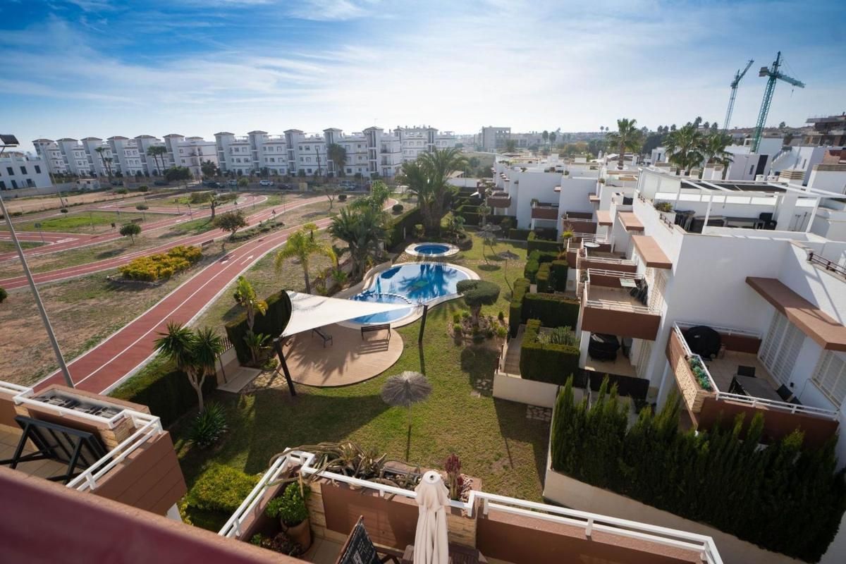 Apartamento 2 habitaciones 66m² en venta - Punta Prima - foto 3