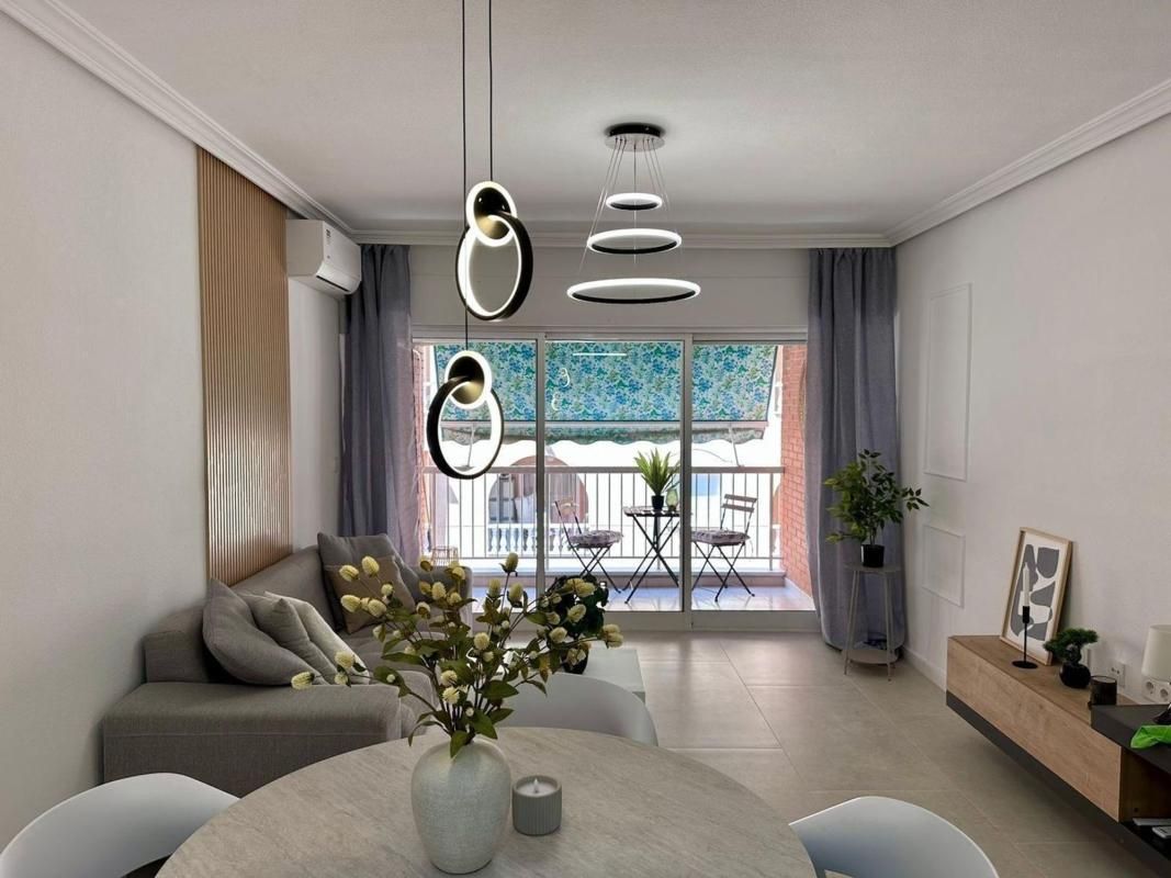 Apartamento 2 habitaciones 65m² en venta - Estacion de autob - foto 2