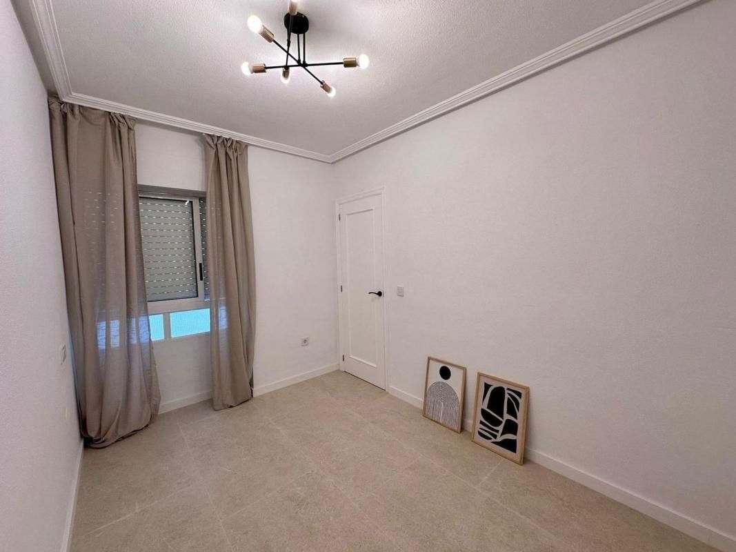 Apartamento 2 habitaciones 65m² en venta - Estacion de autob - foto 16