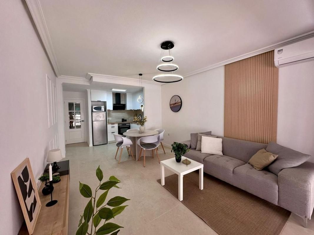 Apartamento 2 habitaciones 65m² en venta - Estacion de autob - foto 3