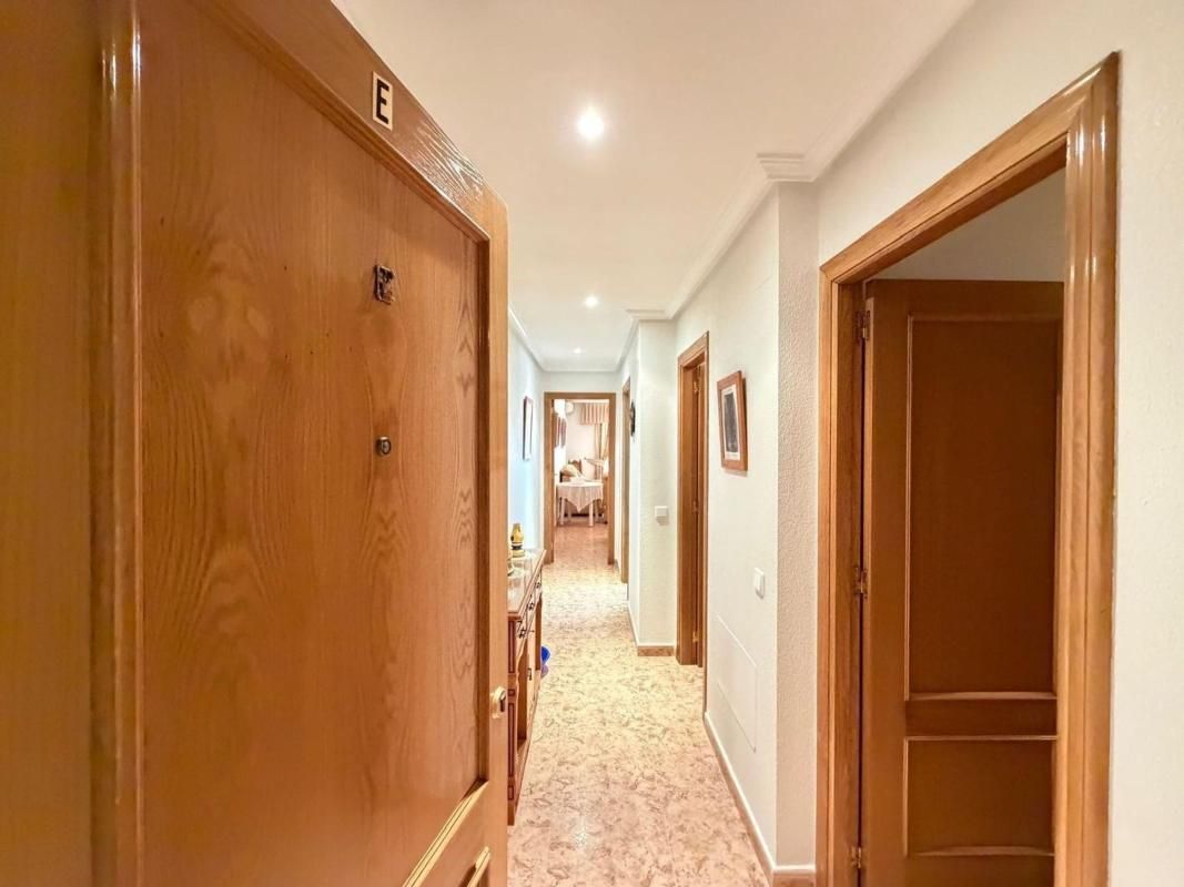 Apartamento 3 habitaciones 79m² en venta - Estacion de autob - foto 2