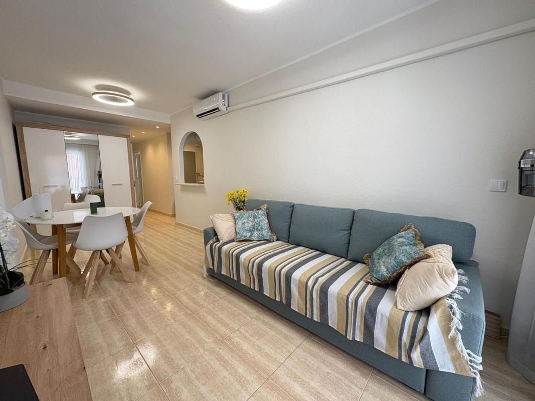 Apartamento 2 habitaciones 80m² en venta - Estacion de autob - foto 2