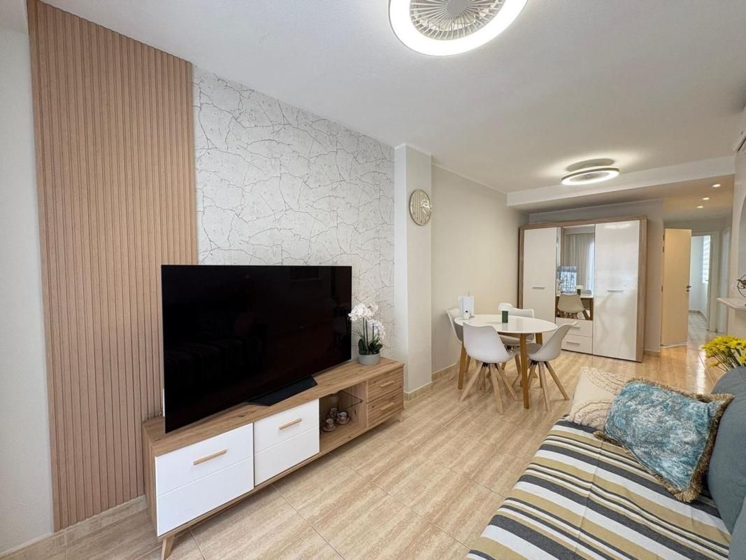 Apartamento 2 habitaciones 80m² en venta - Estacion de autob - foto 3