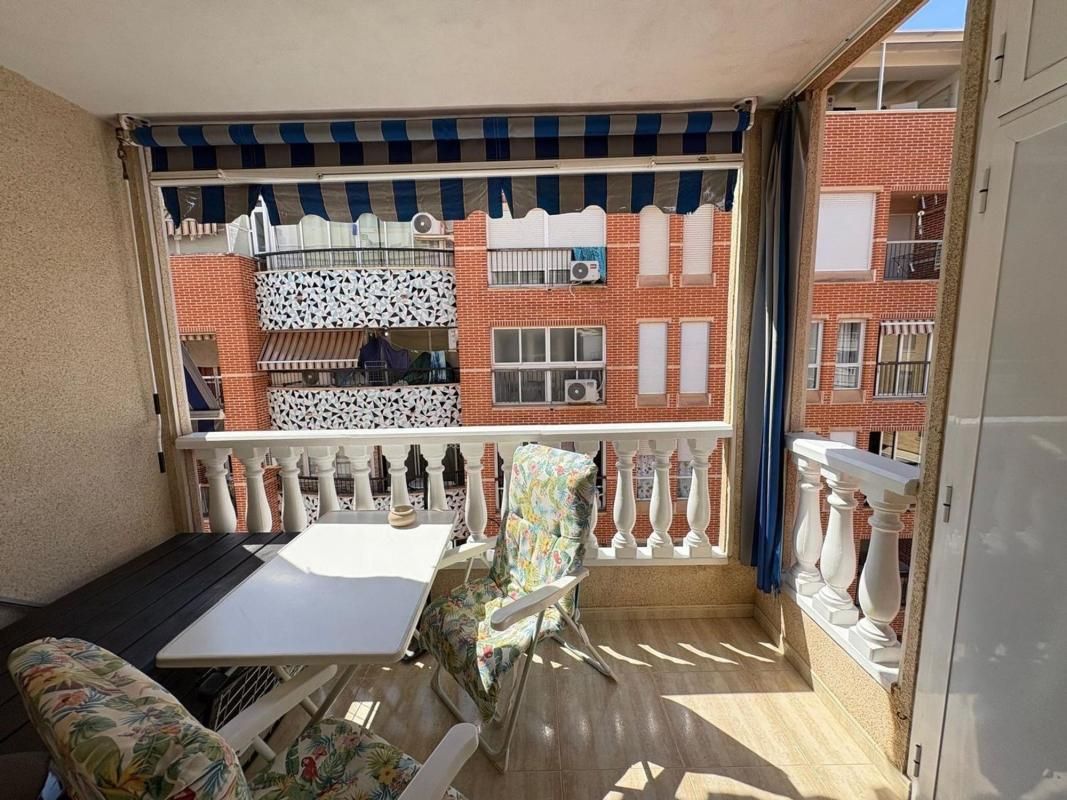 Apartamento 2 habitaciones 80m² en venta - Estacion de autob - foto 5