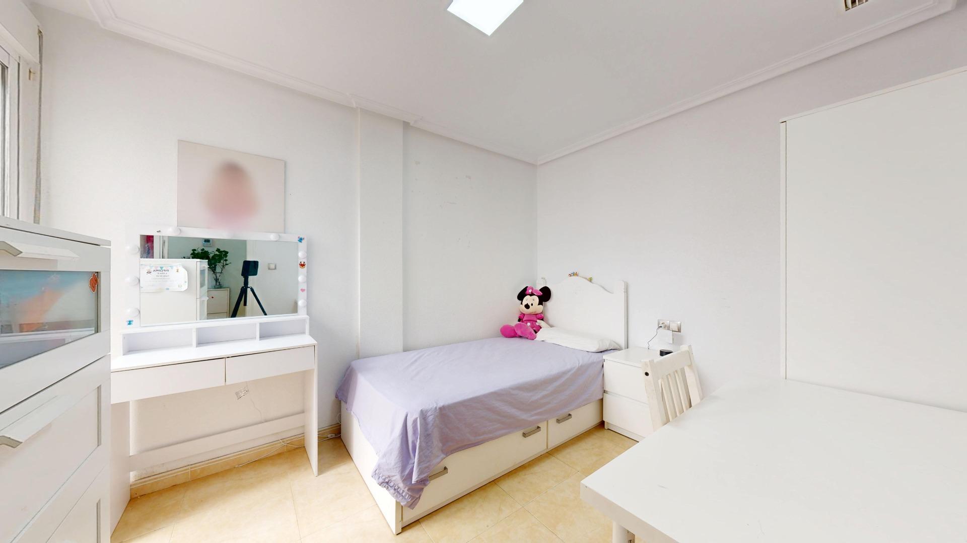 Planta baja de 3 dormitorios con piscina comunitaria y aire  - foto 11