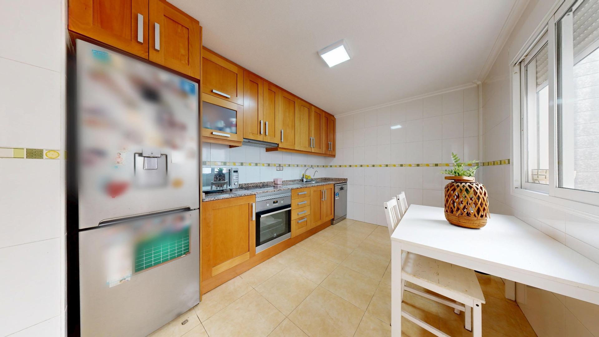 Planta baja de 3 dormitorios con piscina comunitaria y aire  - foto 20