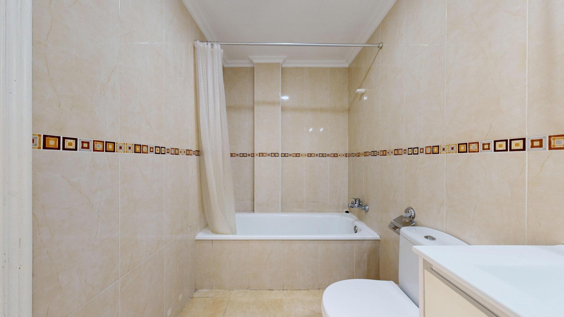 Planta baja de 3 dormitorios con piscina comunitaria y aire  - foto 34