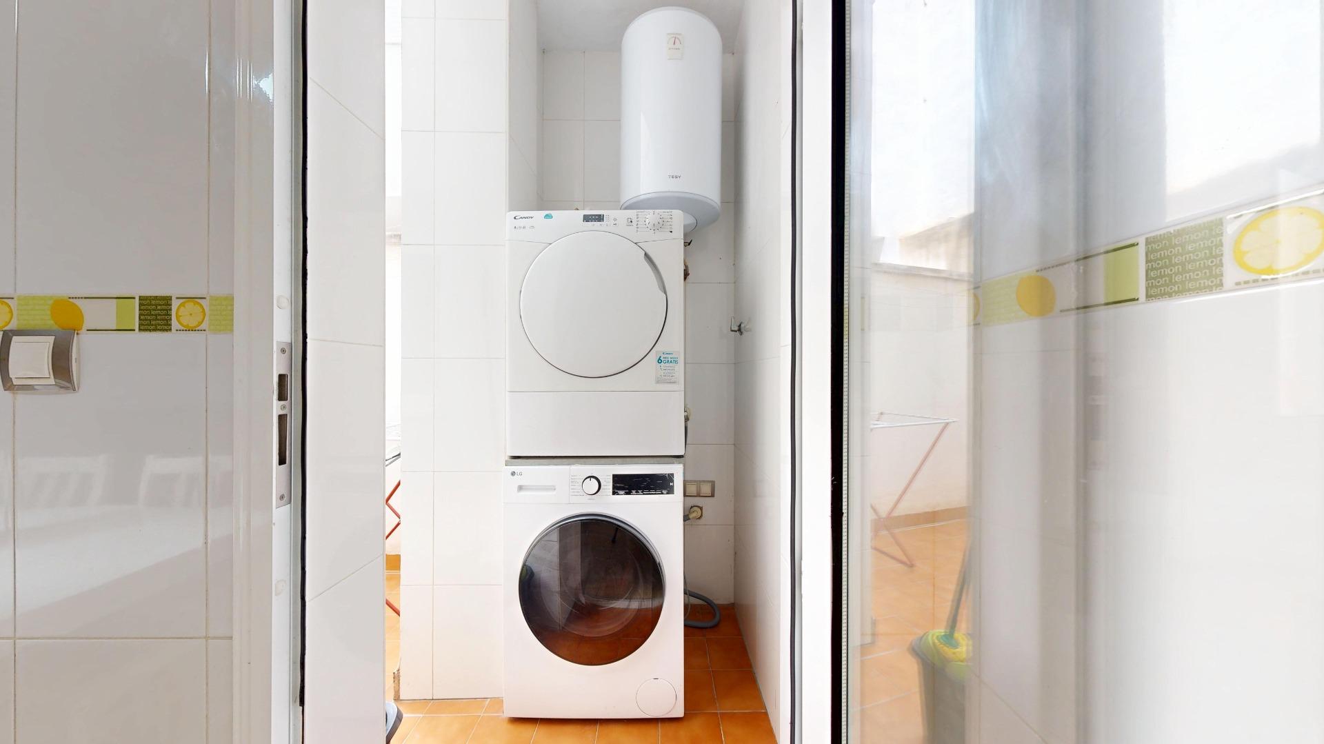 Planta baja de 3 dormitorios con piscina comunitaria y aire  - foto 39