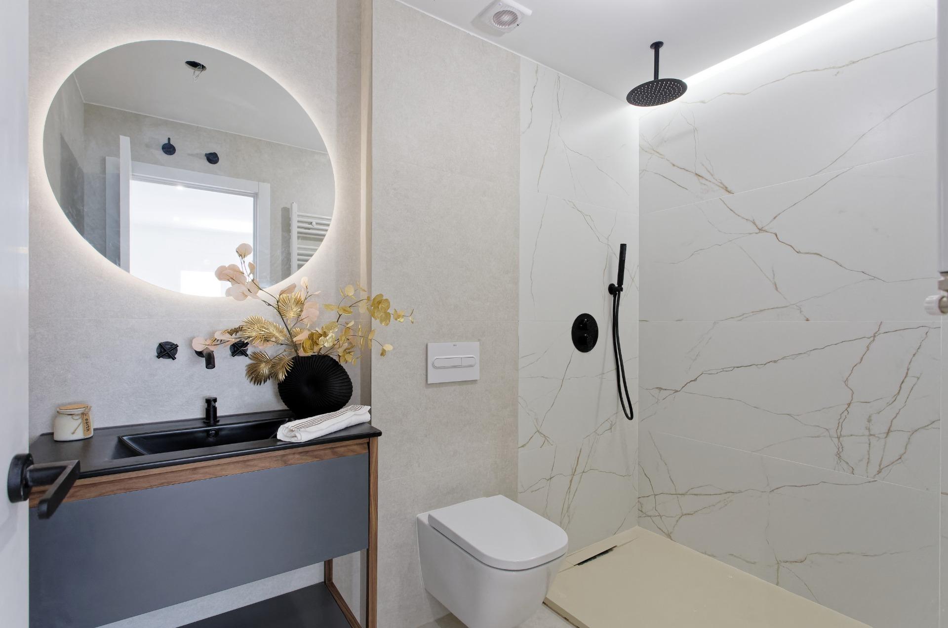 Exclusiva vivienda exterior con balcón y parking en l’Eixamp - foto 19