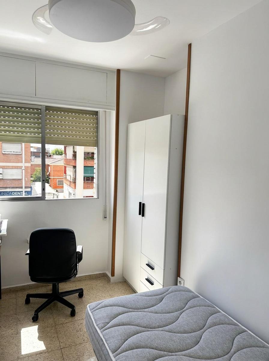Piso en alquiler en Av. Juan Pablo II, 8, Granada | Luminoso - foto 12
