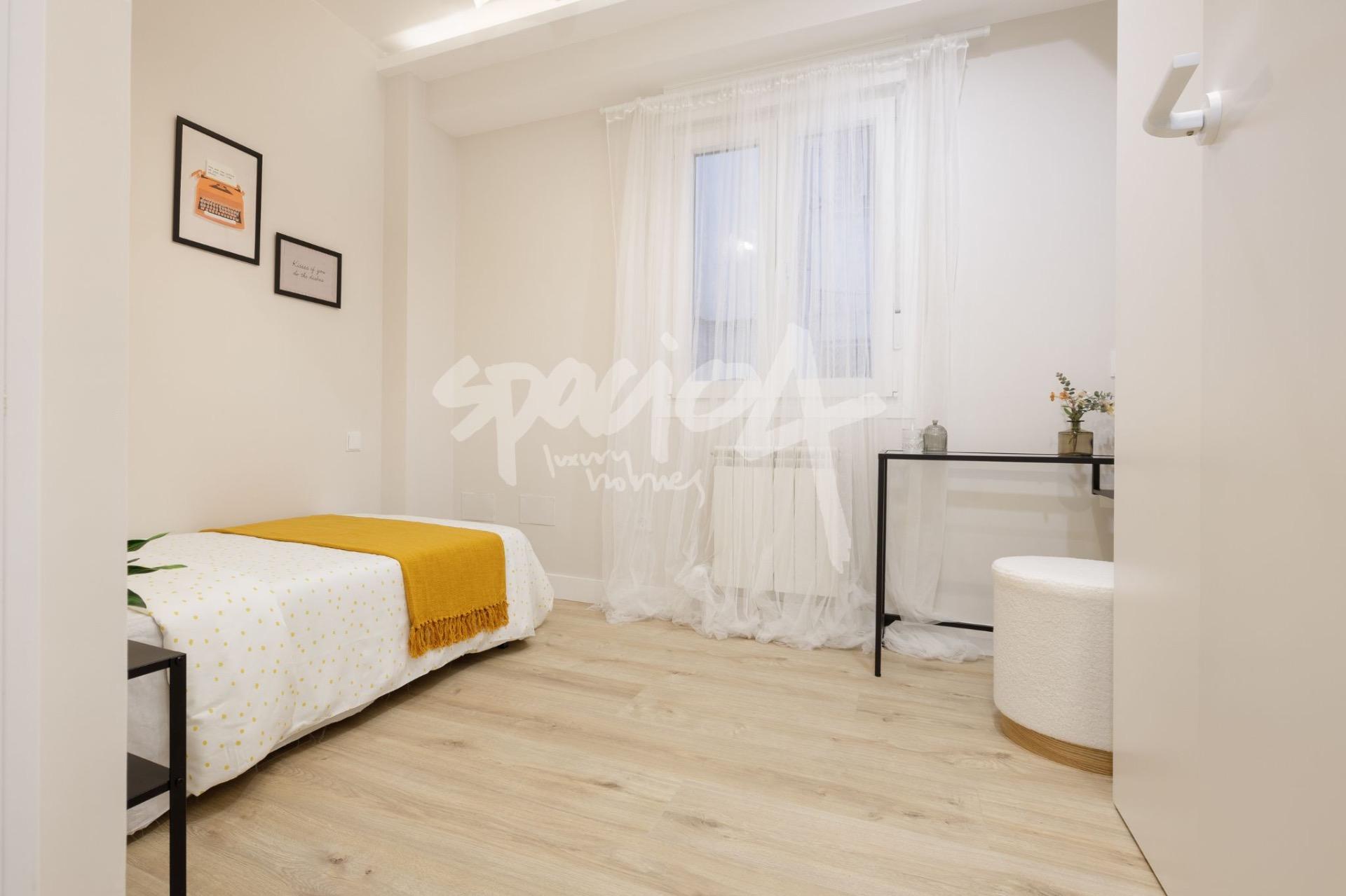 Piso en venta en Retiro, Madrid, con terraza y orientación s - foto 16