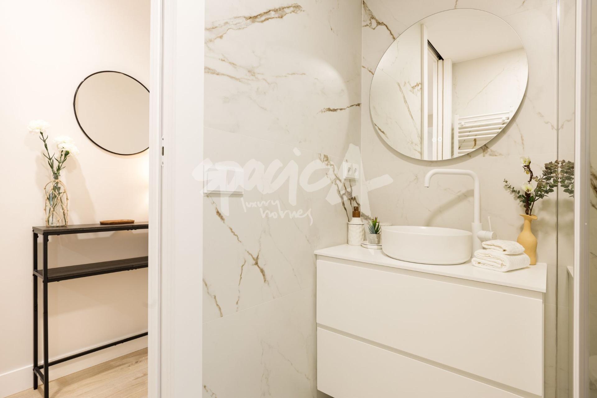 Piso en venta en Retiro, Madrid, con terraza y orientación s - foto 32