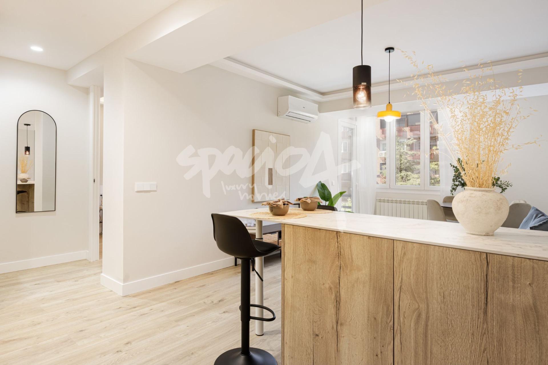 Piso en venta en Retiro, Madrid, con terraza y orientación s - foto 5