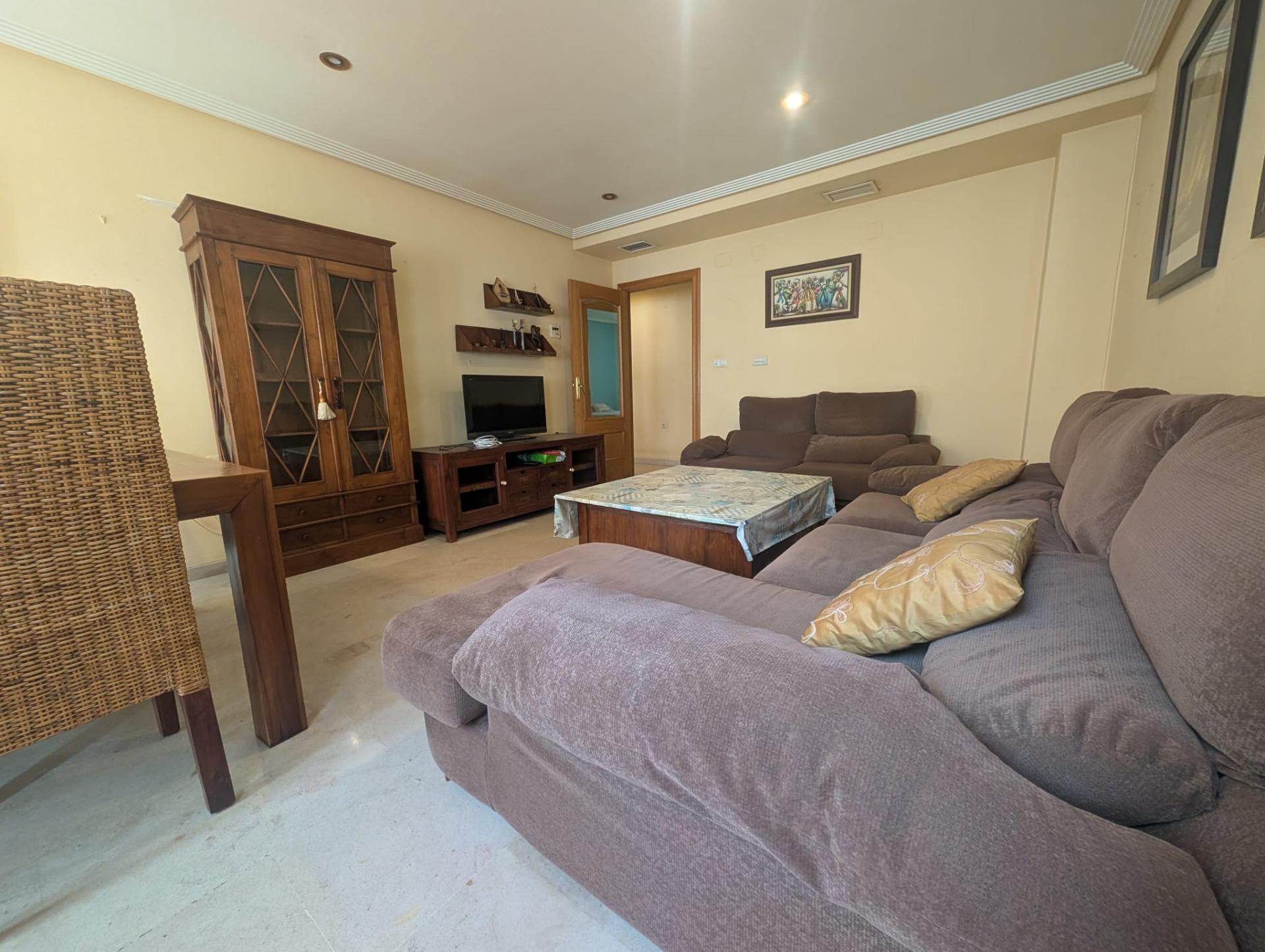 ¡Tu VIVIENDA CON 4 DORMITORIOS en el corazón de Elche!