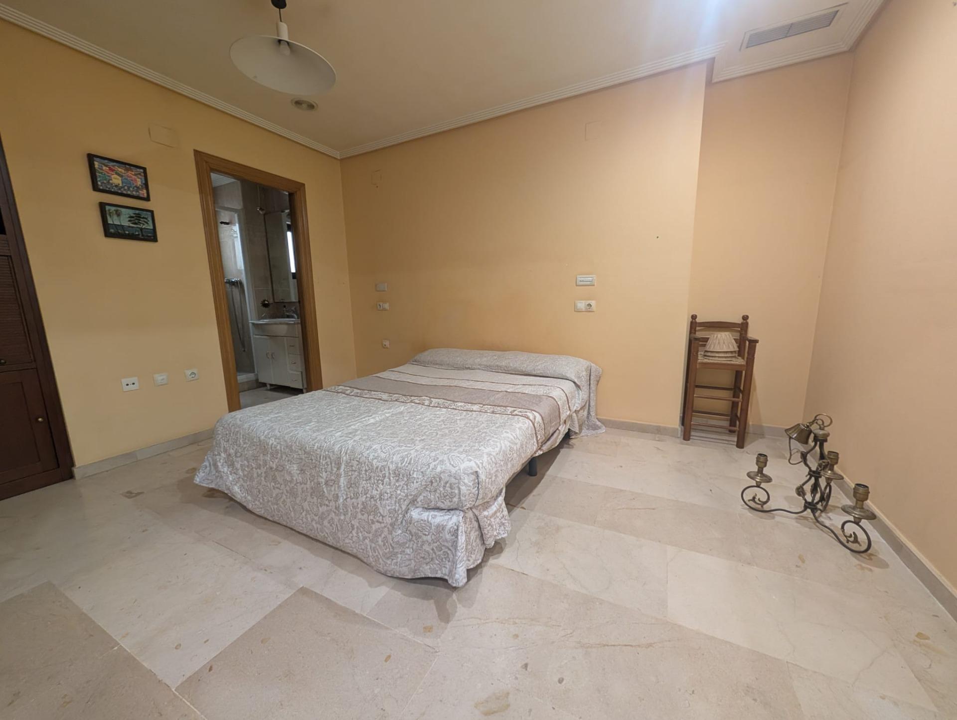 ¡Tu VIVIENDA CON 4 DORMITORIOS en el corazón de Elche! - foto 18