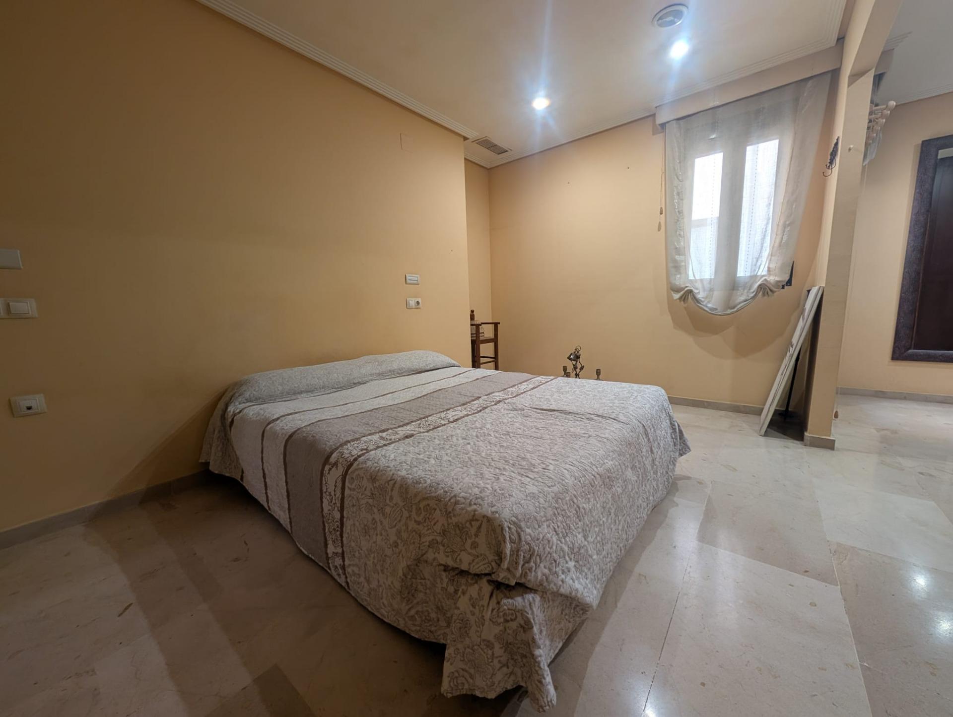 ¡Tu VIVIENDA CON 4 DORMITORIOS en el corazón de Elche! - foto 23