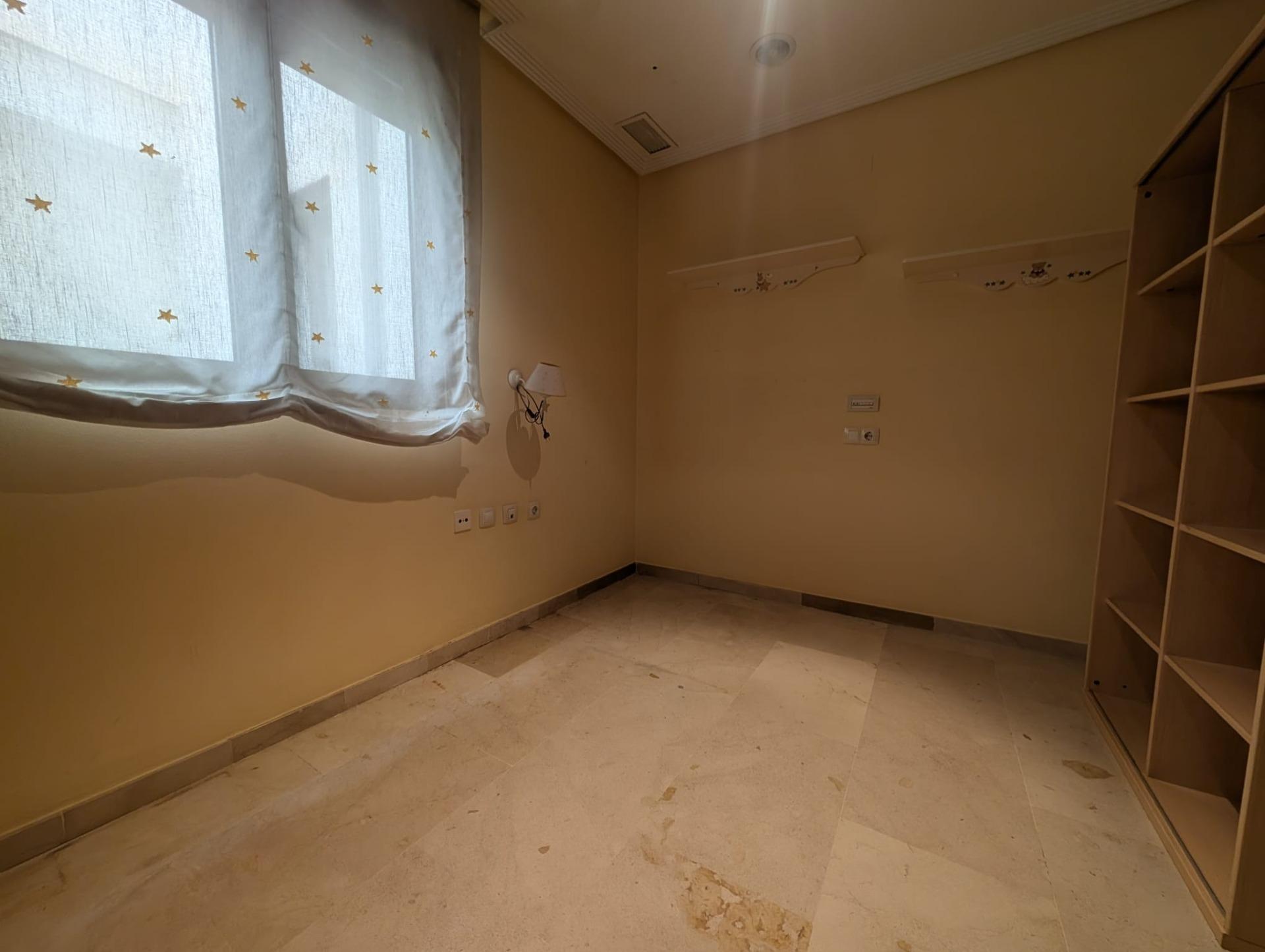 ¡Tu VIVIENDA CON 4 DORMITORIOS en el corazón de Elche! - foto 29