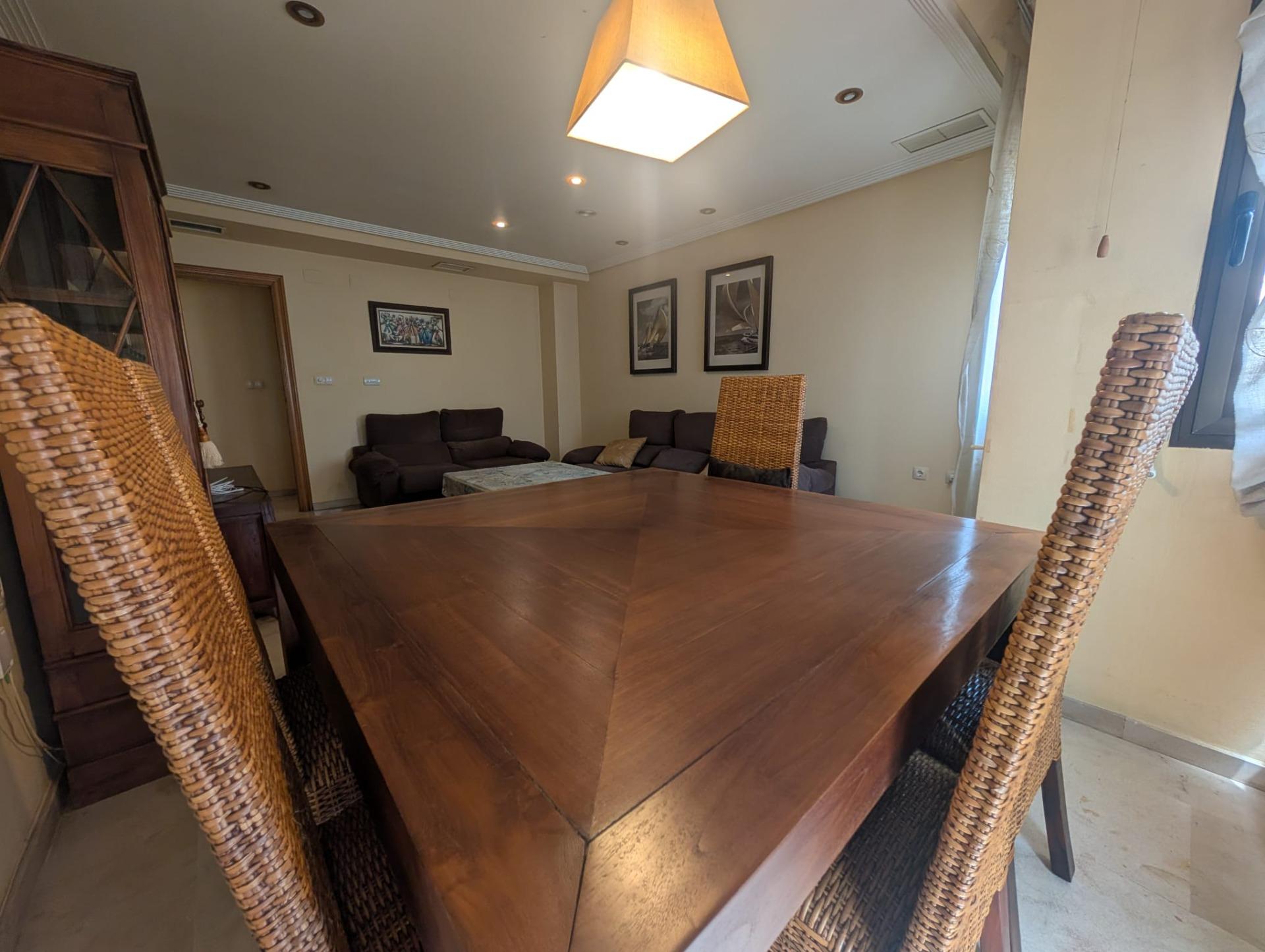 ¡Tu VIVIENDA CON 4 DORMITORIOS en el corazón de Elche! - foto 4