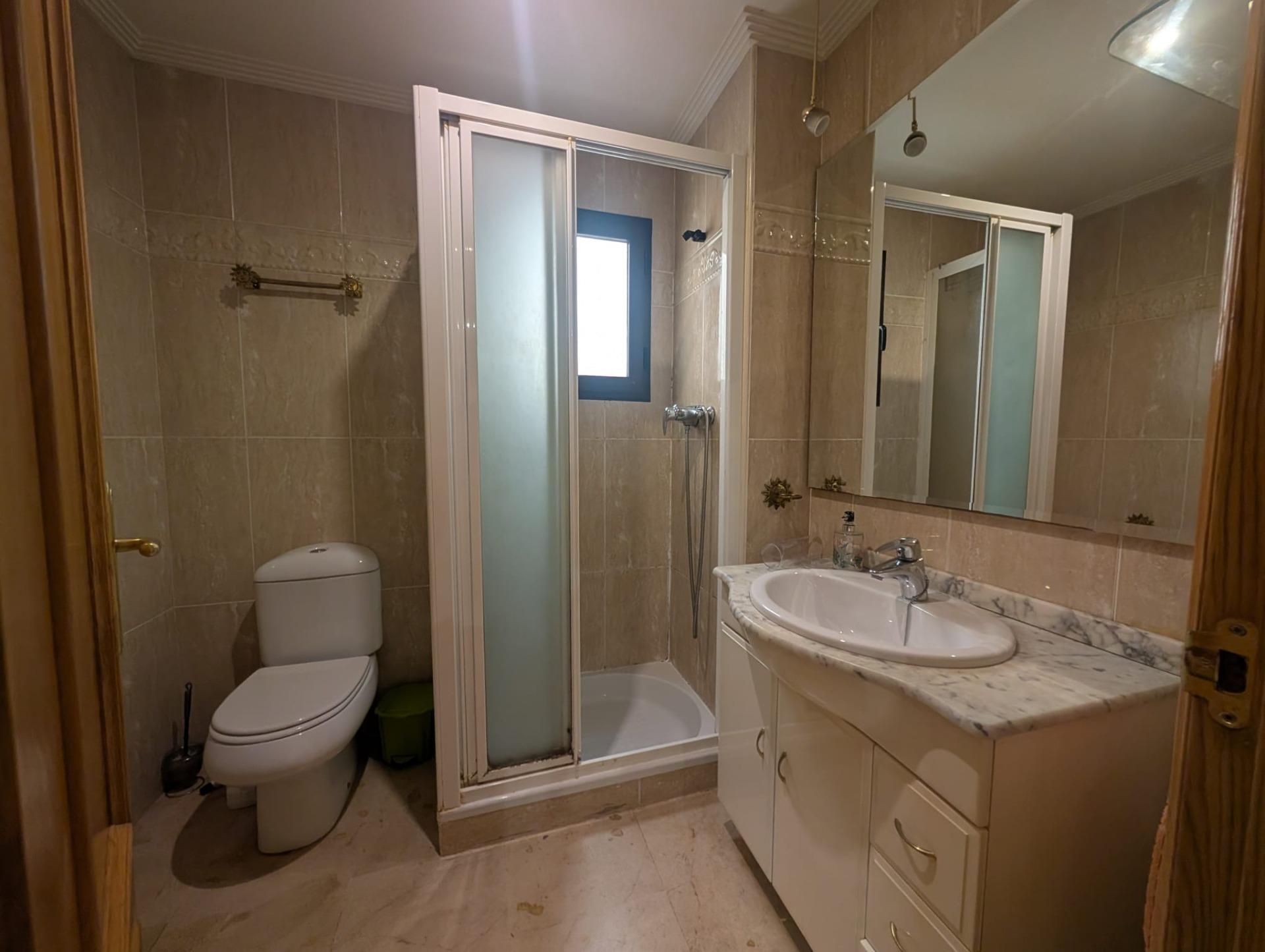 ¡Tu VIVIENDA CON 4 DORMITORIOS en el corazón de Elche! - foto 32