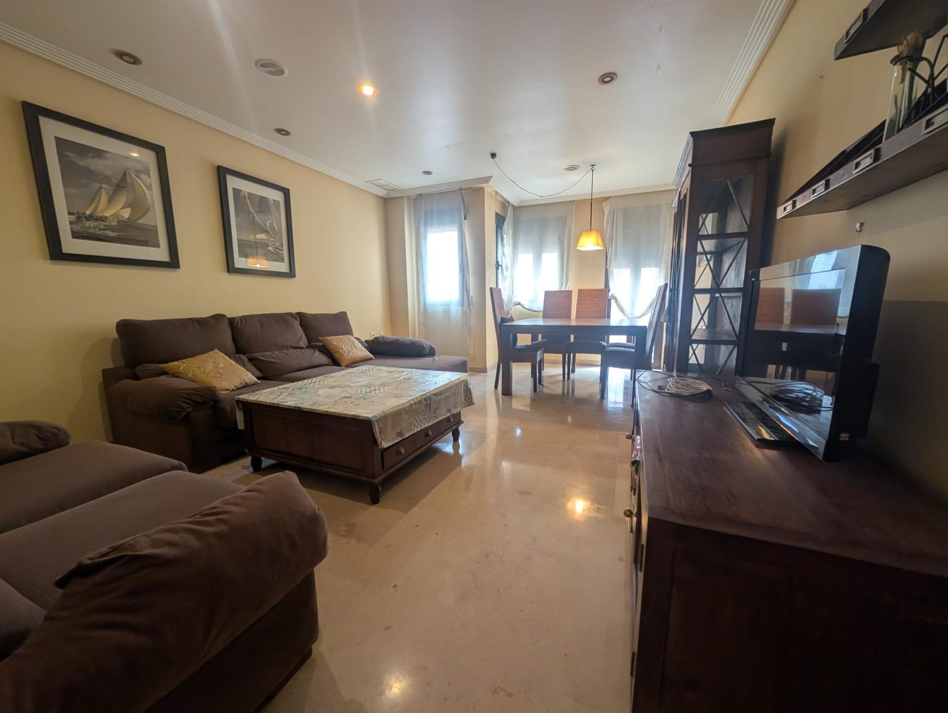 ¡Tu VIVIENDA CON 4 DORMITORIOS en el corazón de Elche! - foto 37