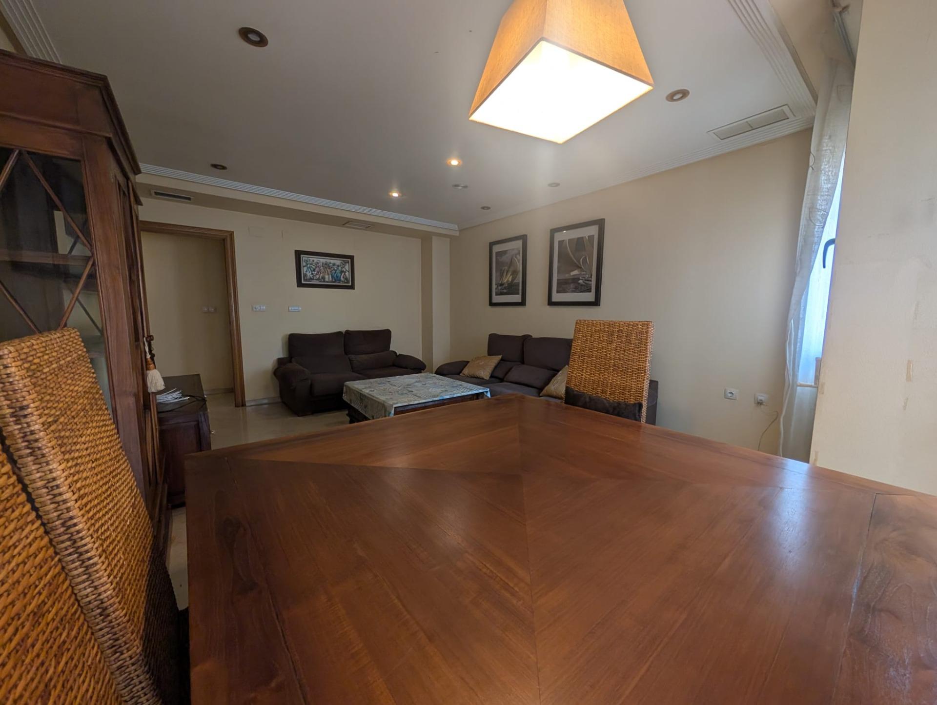 ¡Tu VIVIENDA CON 4 DORMITORIOS en el corazón de Elche! - foto 5