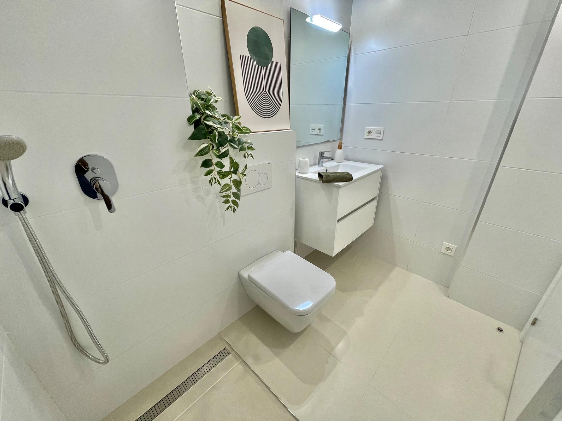 Planta baja 4 habitaciones 115m² en venta - Playa Levante - foto 12