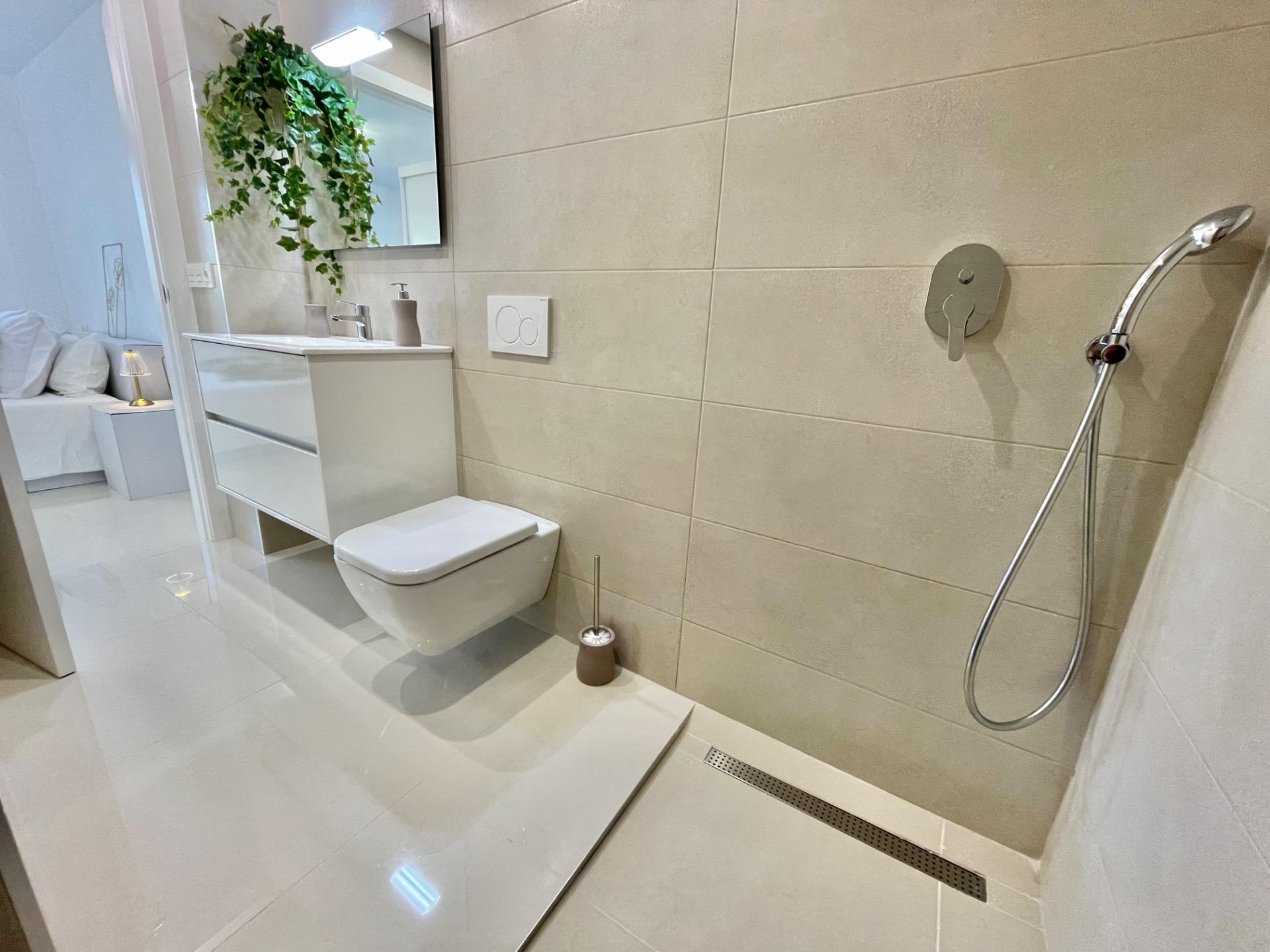 Planta baja 4 habitaciones 115m² en venta - Playa Levante - foto 20