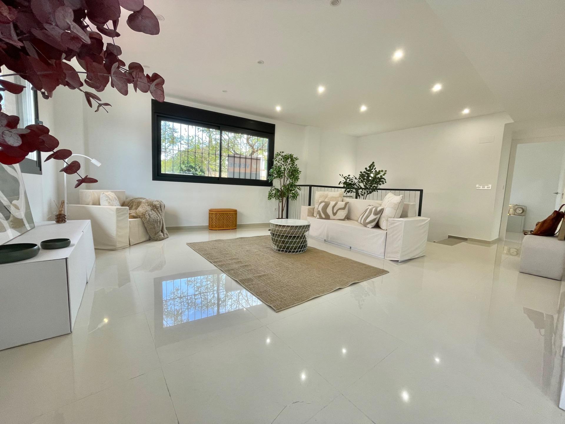 Planta baja 4 habitaciones 115m² en venta - Playa Levante - foto 4