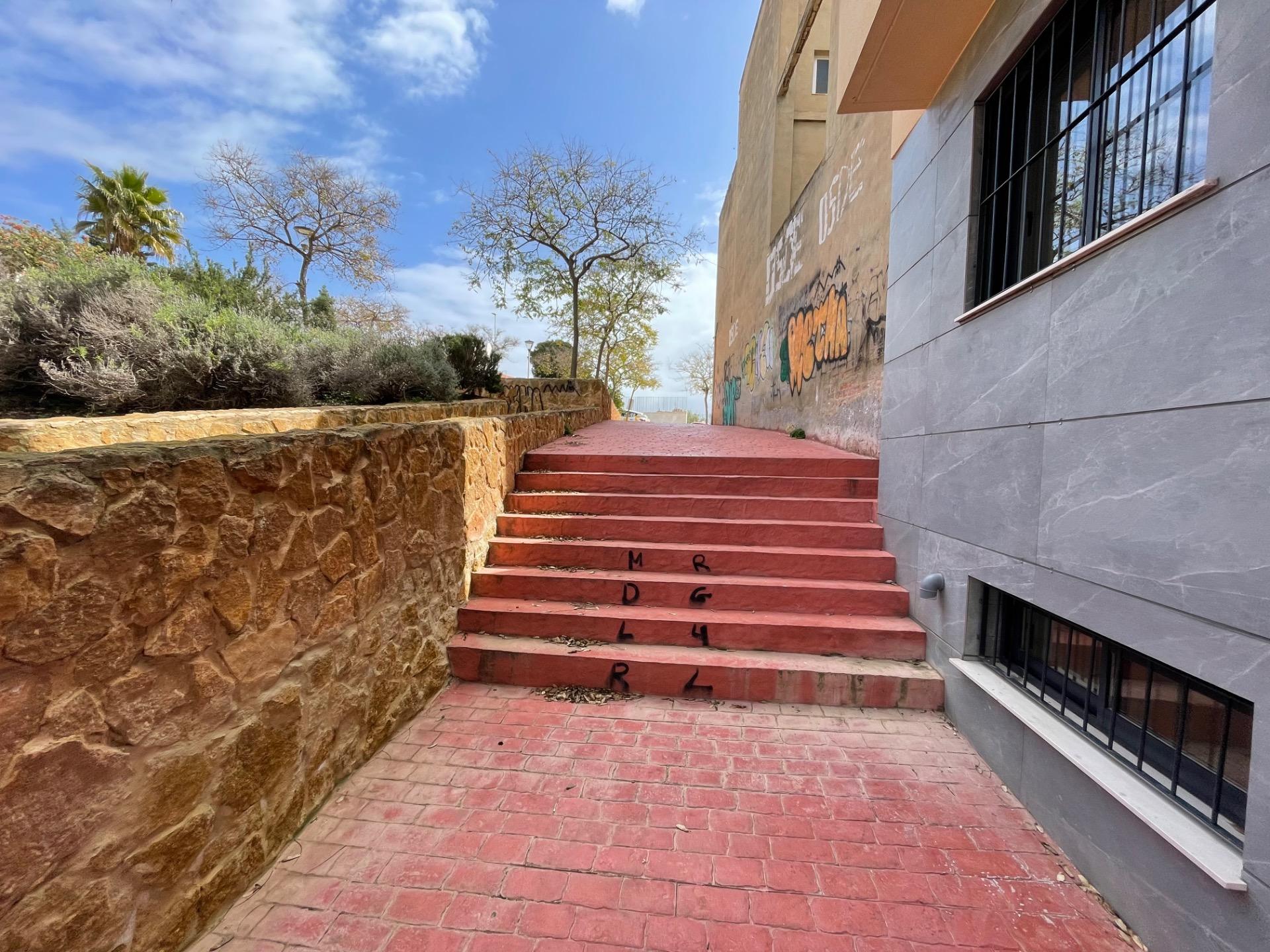 Planta baja 4 habitaciones 115m² en venta - Playa Levante - foto 34