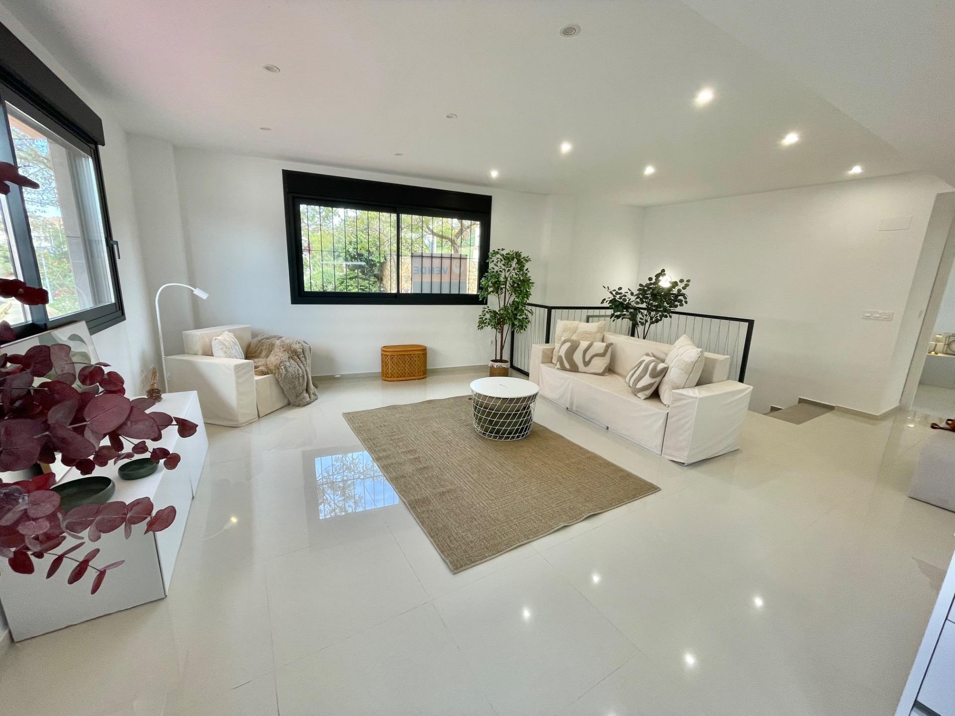 Planta baja 4 habitaciones 115m² en venta - Playa Levante - foto 6