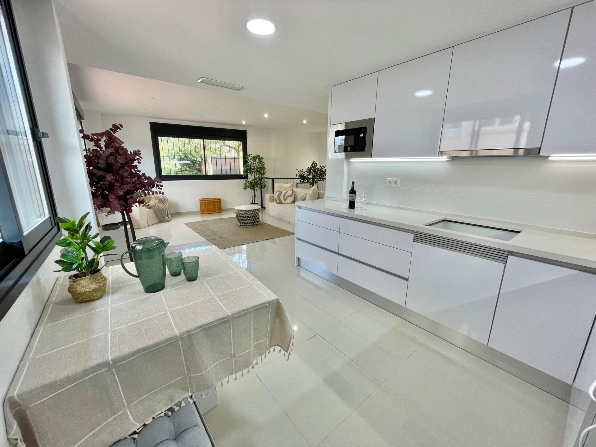 Planta baja 4 habitaciones 115m² en venta - Playa Levante - foto 9