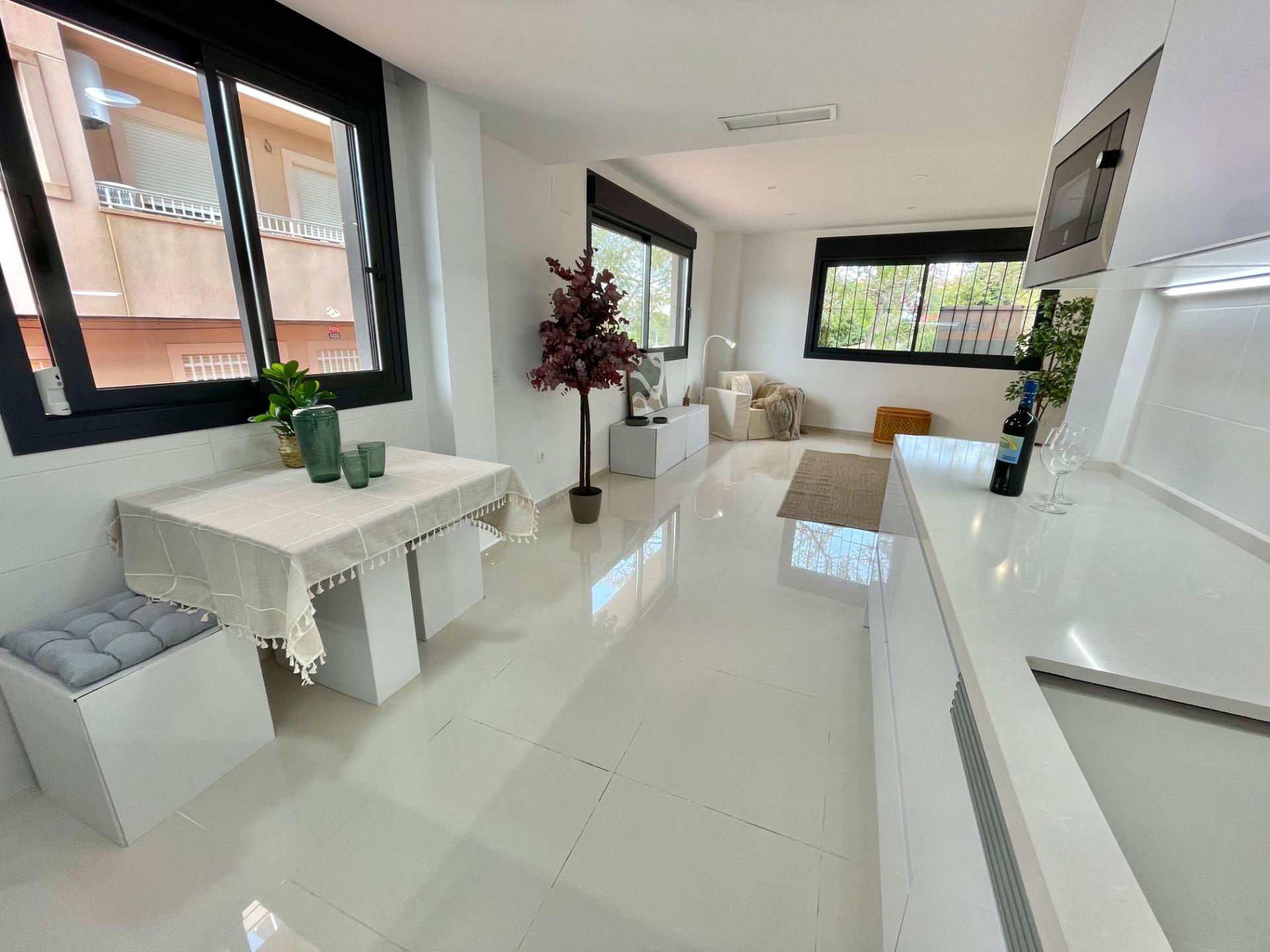 Planta baja 4 habitaciones 115m² en venta - Playa Levante - foto 10