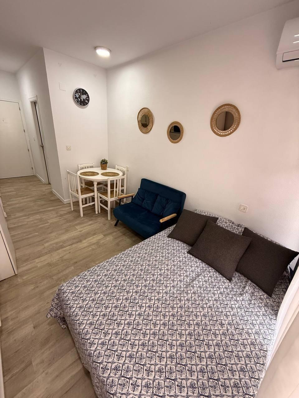 Acogedor Estudio Reformado en Playa del Cura, Torrevieja - foto 10